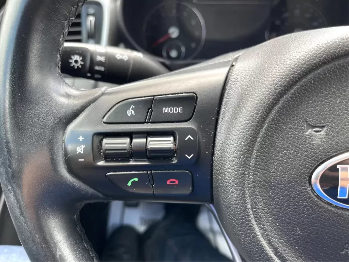 2017 Kia Sorento LX AWD (5XYPGDA32HG) with an 2.4L L4 DOHC 16V engine, 6-Speed Automatic transmission, located at 1951 S Dayton Lakeview Rd., New Carlisle, OH, 45344, (937) 908-9800, 39.890999, -84.050255 - 2017 Kia Sorento LX AWD - Photo#16