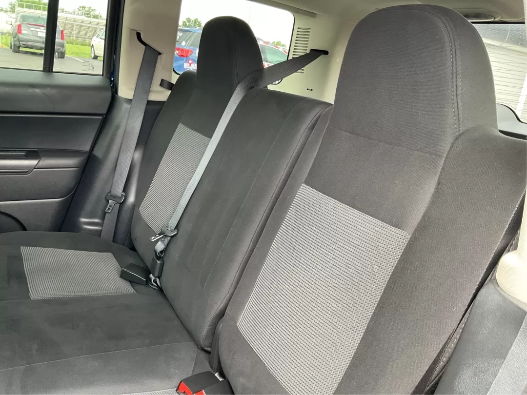 2015 Jeep Patriot Sport 2WD (1C4NJPBAXFD) with an 2.0L L4 DOHC 16V engine, located at 8750 N County Rd 25A, Piqua, OH, 45356, (937) 908-9800, 40.164391, -84.232513 - 2015 Jeep Patriot Sport 2WD - Photo#10