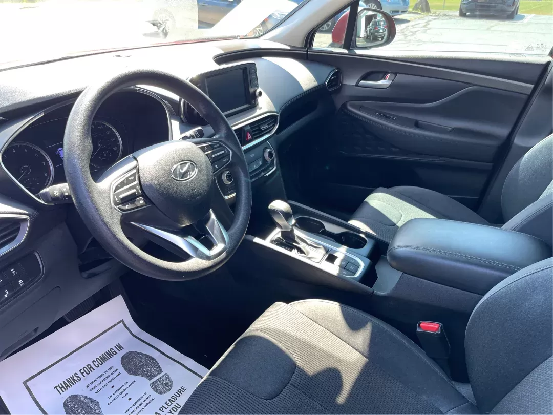 2019 Hyundai Santa Fe SE 2.4 AWD (5NMS2CAD9KH) with an 2.4L L4 DOHC 16V engine, 8-Speed Automatic transmission, located at 8750 N County Rd 25A, Piqua, OH, 45356, (937) 908-9800, 40.164391, -84.232513 - Photo#9