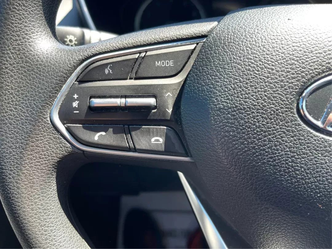 2019 Hyundai Santa Fe SE 2.4 AWD (5NMS2CAD9KH) with an 2.4L L4 DOHC 16V engine, 8-Speed Automatic transmission, located at 8750 N County Rd 25A, Piqua, OH, 45356, (937) 908-9800, 40.164391, -84.232513 - Photo#16