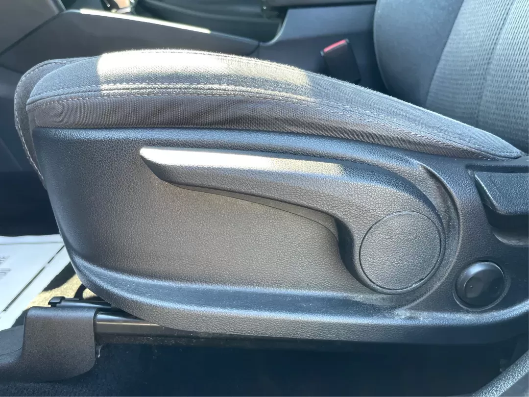2019 Hyundai Santa Fe SE 2.4 AWD (5NMS2CAD9KH) with an 2.4L L4 DOHC 16V engine, 8-Speed Automatic transmission, located at 8750 N County Rd 25A, Piqua, OH, 45356, (937) 908-9800, 40.164391, -84.232513 - Photo#18
