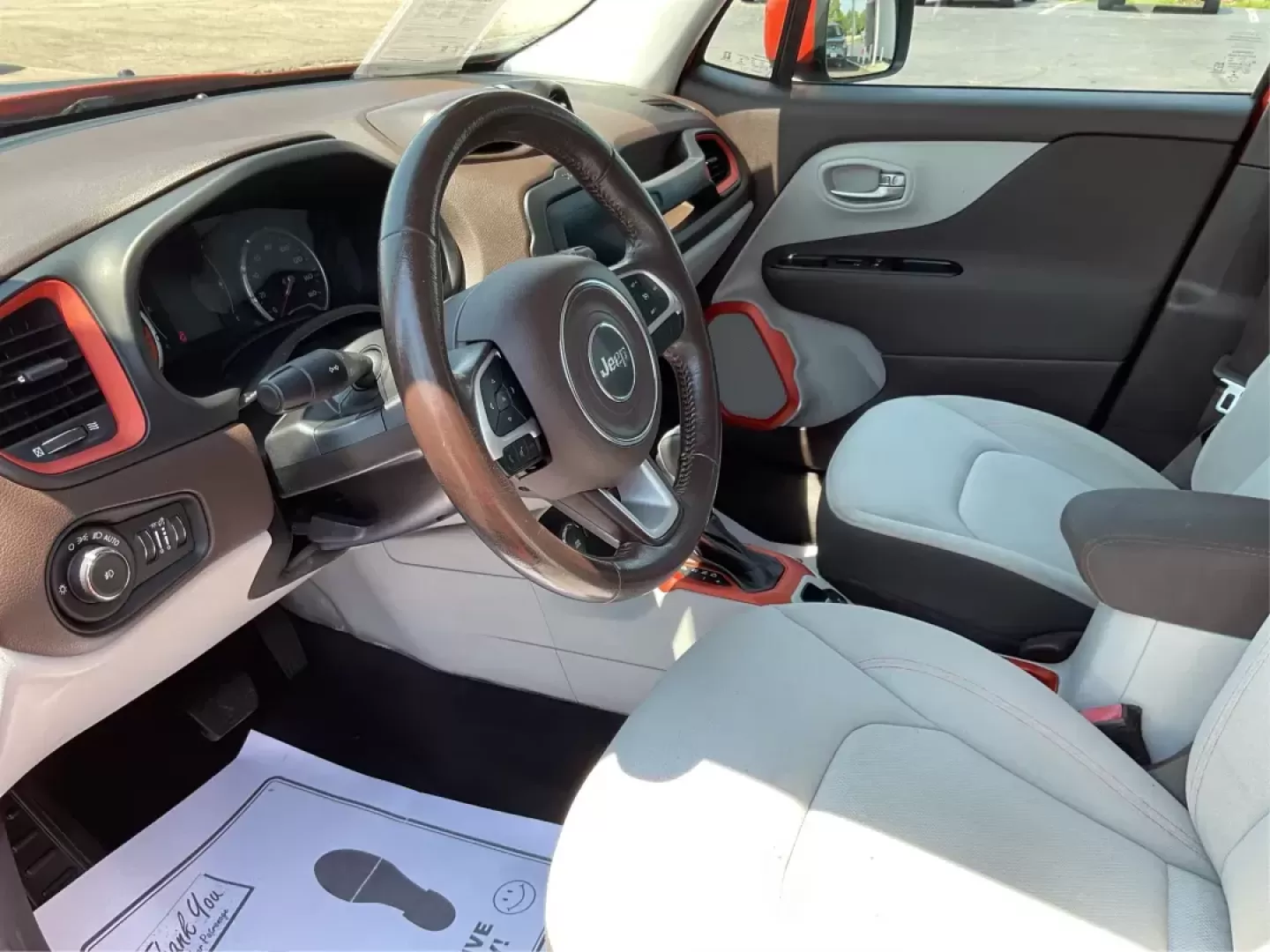 2015 Jeep Renegade Latitude 4WD (ZACCJBBT2FP) with an 2.4L L4 DOHC 16V engine, 6-Speed Manual transmission, located at 1184 Kauffman Ave, Fairborn, OH, 45324, (937) 908-9800, 39.807072, -84.030914 - **Discover Your Next Adventure with the 2015 Jeep Renegade Latitude 4WD at Advantage Car and Credit!**<br /> <br /> Are you ready to embrace a lifestyle filled with adventure and exploration? The 2015 Jeep Renegade Latitude 4WD is your perfect companion for weekend getaways, family outings, and dail - Photo#8