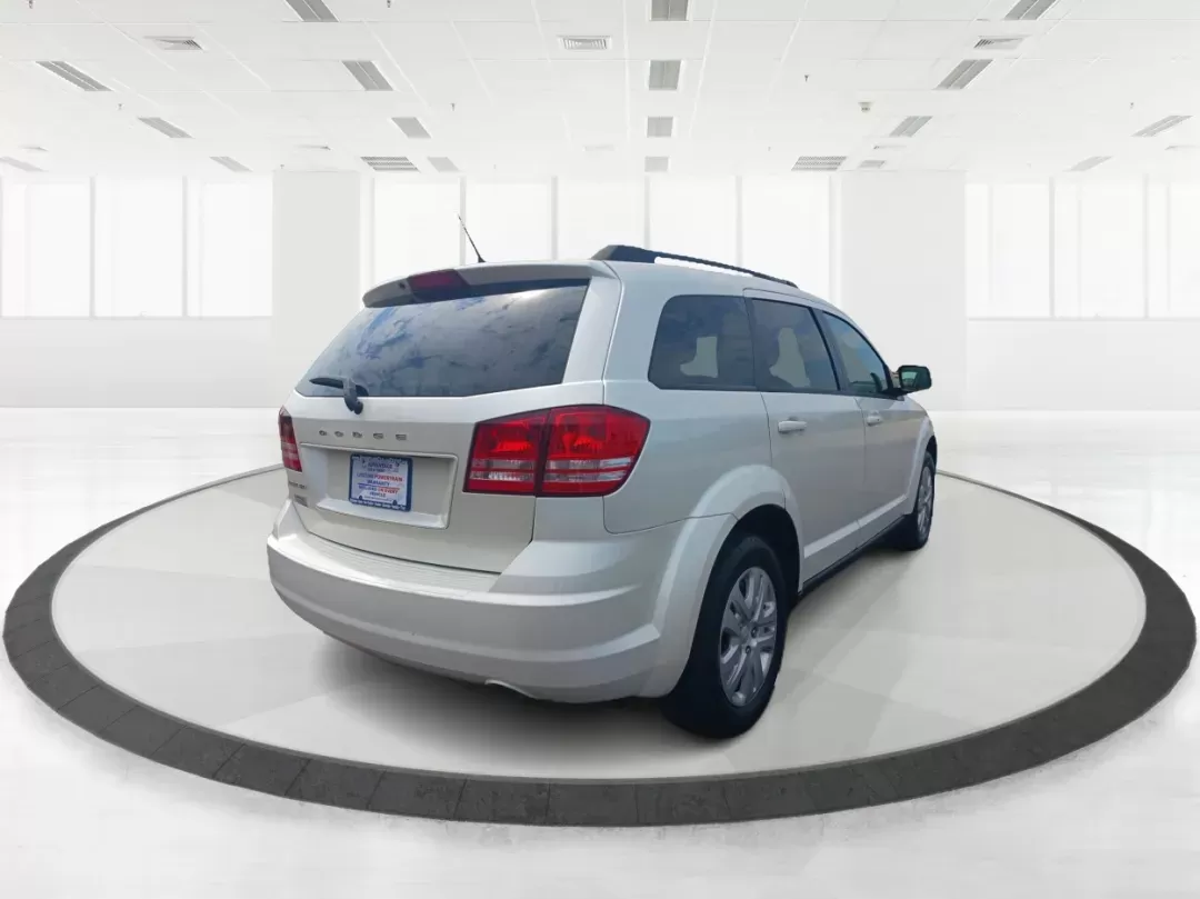 2017 Dodge Journey SE (3C4PDCAB2HT) with an 2.4L L4 DOHC 16V engine, 4-Speed Automatic transmission, located at 1951 S Dayton Lakeview Rd., New Carlisle, OH, 45344, (937) 908-9800, 39.890999, -84.050255 - Photo#2