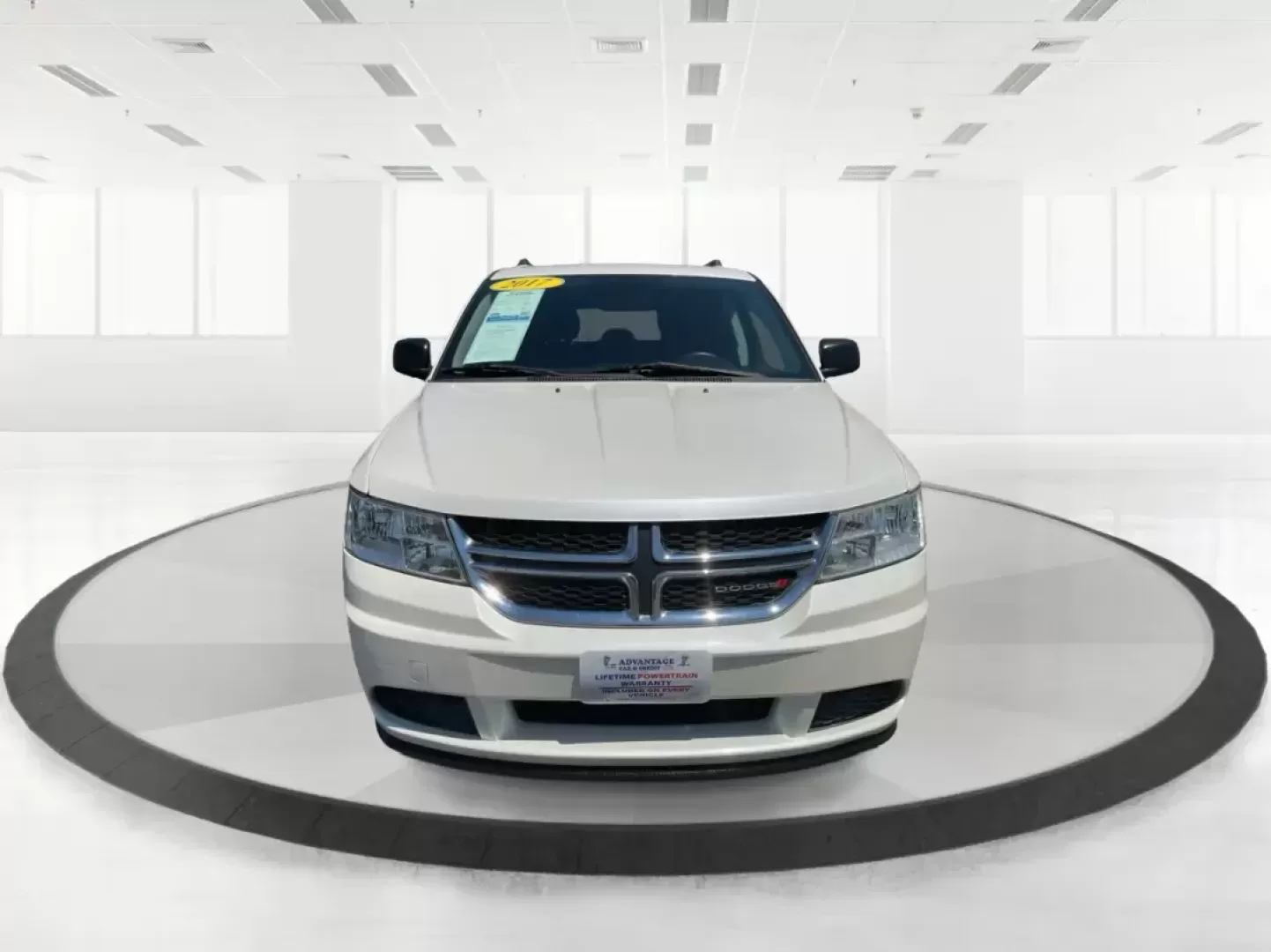 2017 Dodge Journey SE (3C4PDCAB2HT) with an 2.4L L4 DOHC 16V engine, 4-Speed Automatic transmission, located at 1951 S Dayton Lakeview Rd., New Carlisle, OH, 45344, (937) 908-9800, 39.890999, -84.050255 - Photo#5