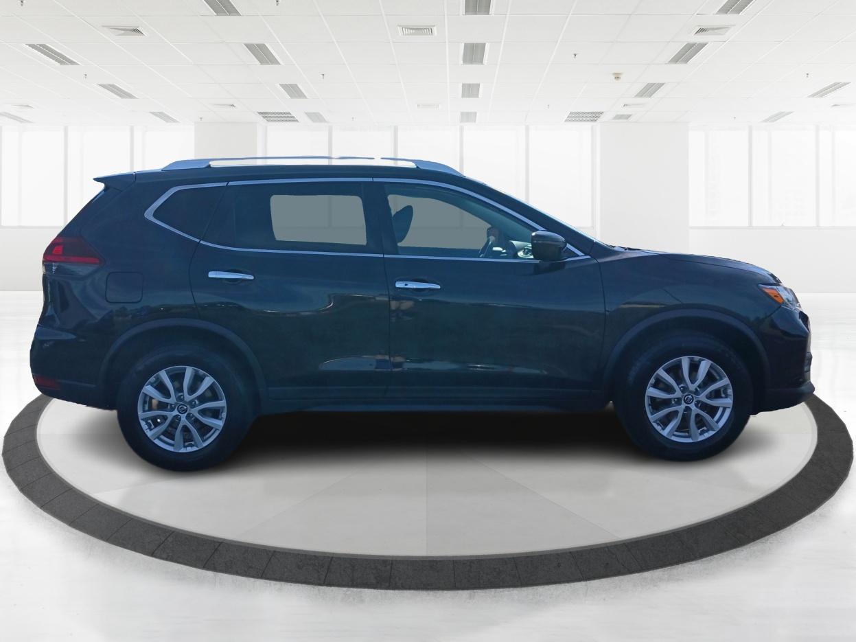 2019 Nissan Rogue SV AWD (KNMAT2MV8KP) with an 2.5L L4 DOHC 16V engine, Continuously Variable Transmission transmission, located at 1230 East Main St, Xenia, OH, 45385, (937) 908-9800, 39.688026, -83.910172 - 2019 Nissan Rogue SV AWD - Photo#1