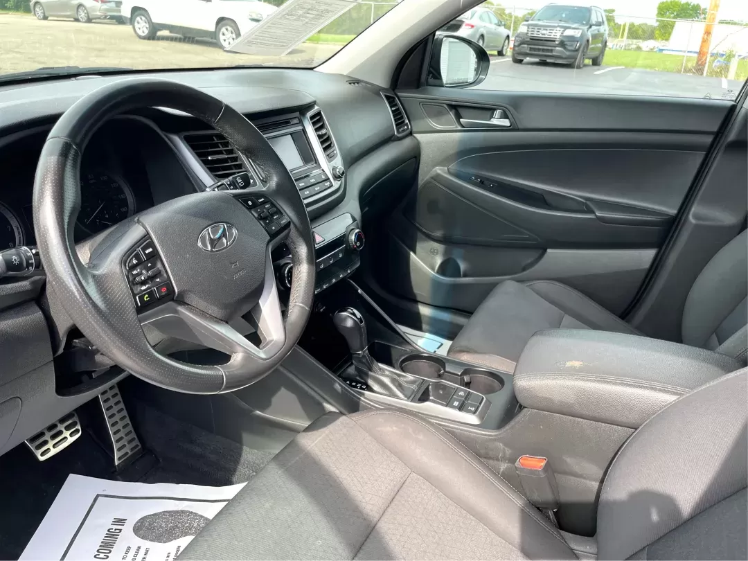2017 Hyundai Tucson Night (KM8J3CA29HU) with an Other engine, located at 4508 South Dixie Dr, Moraine, OH, 45439, (937) 908-9800, 39.689976, -84.218452 - 2017 Hyundai Tucson Night - Photo#9