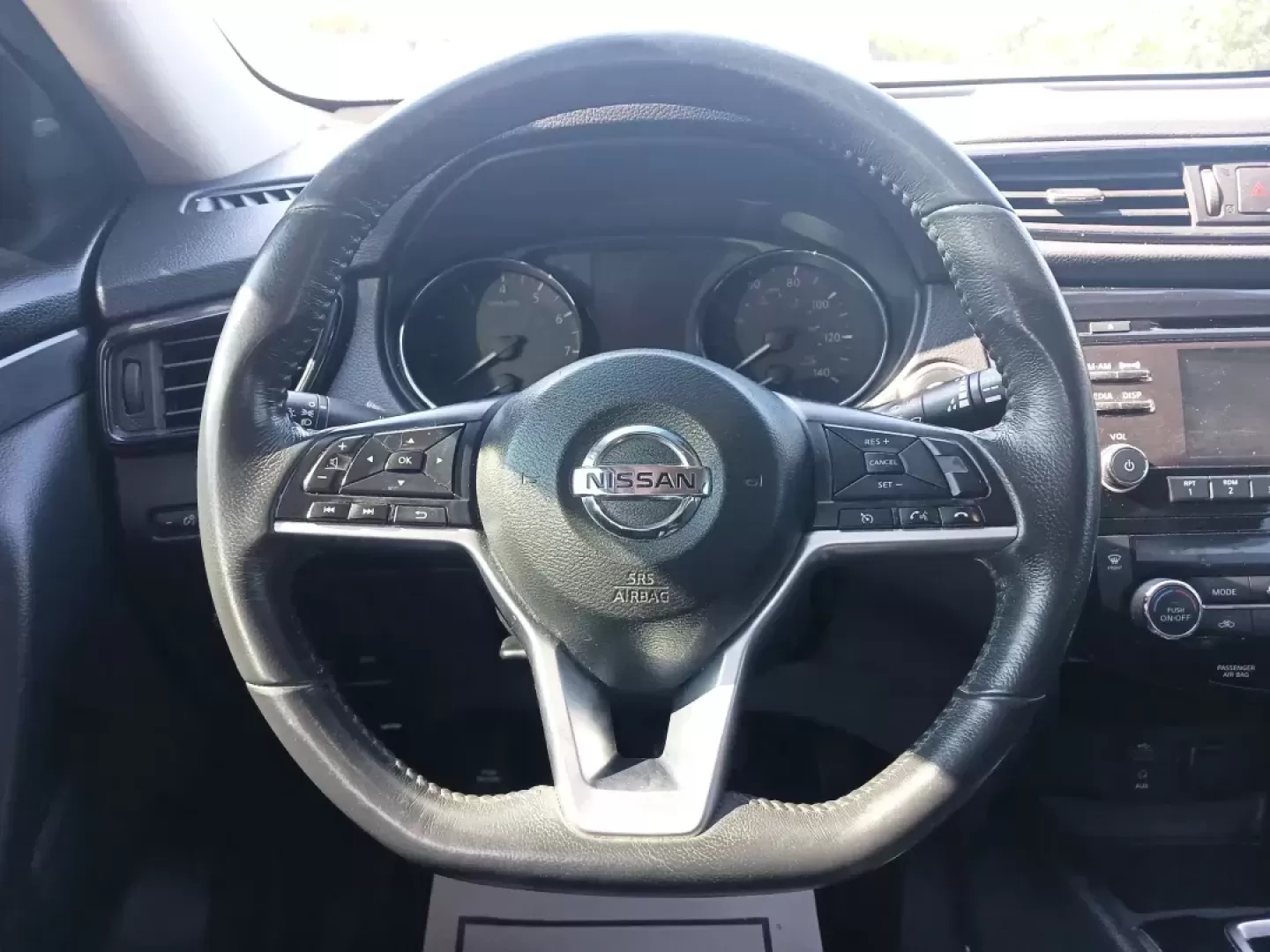 2017 Nissan Rogue SV AWD (KNMAT2MV9HP) with an 2.5L L4 DOHC 16V engine, Continuously Variable Transmission transmission, located at 1184 Kauffman Ave, Fairborn, OH, 45324, (937) 908-9800, 39.807072, -84.030914 - 2017 Nissan Rogue SV AWD - Photo#16