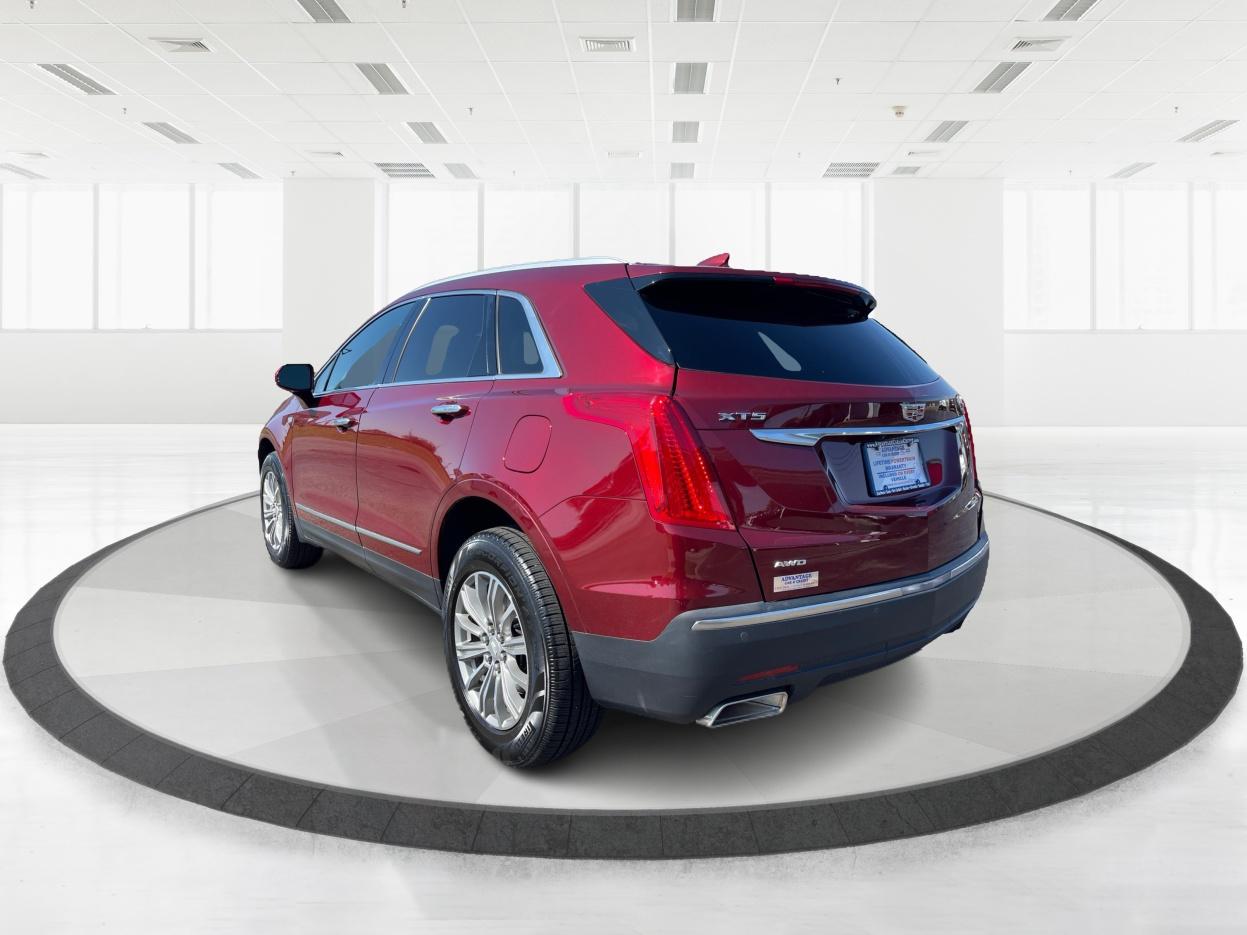 2017 Cadillac XT5 Luxury AWD (1GYKNDRS4HZ) with an 3.6L V6 DOHC 24V engine, 8-Speed Automatic transmission, located at 1184 Kauffman Ave, Fairborn, OH, 45324, (937) 908-9800, 39.807072, -84.030914 - Photo#4