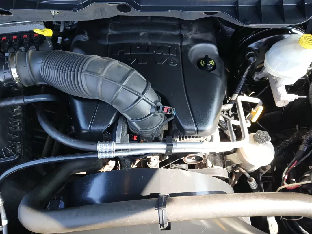 2012 Ram 1500 Laramie Longhorn Edition Crew Cab 4WD (1C6RD7PT6CS) with an 5.7L V8 OHV 16V engine, 6-Speed Automatic transmission, located at 1099 N County Rd 25A , Troy, OH, 45373, (937) 908-9800, 40.057079, -84.212883 - One Owner - Photo#11