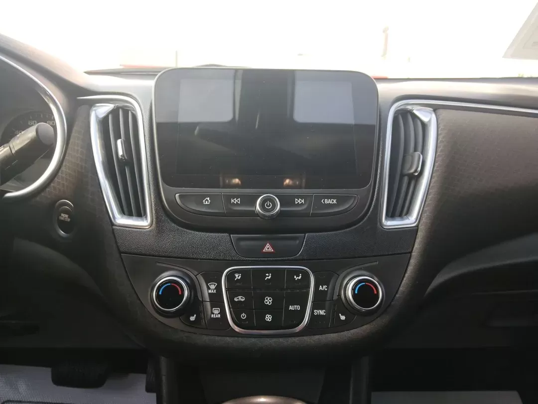 2019 Chevrolet Malibu LT (1G1ZD5ST2KF) with an 1.5L L4 DOHC 16V engine, 6-Speed Automatic transmission, located at 1099 N County Rd 25A , Troy, OH, 45373, (937) 908-9800, 40.057079, -84.212883 - Photo#13