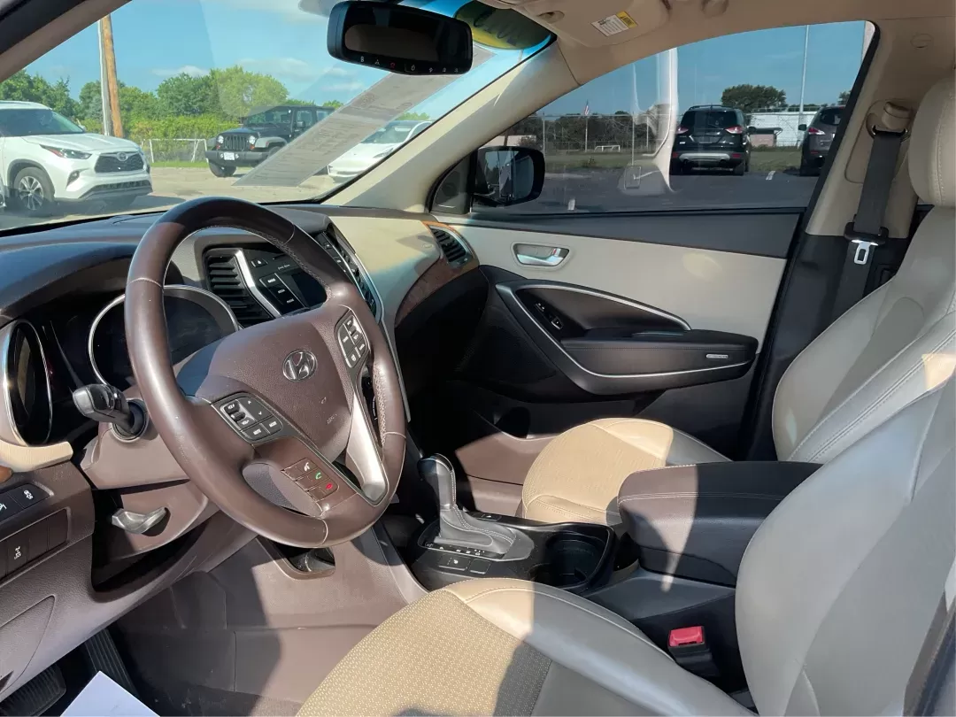 2013 Hyundai Santa Fe Sport 2.0 AWD (5XYZUDLA2DG) with an 2.0L L4 DOHC 16V engine, 6-Speed Automatic transmission, located at 1099 N County Rd 25A , Troy, OH, 45373, (937) 908-9800, 40.057079, -84.212883 - Photo#8