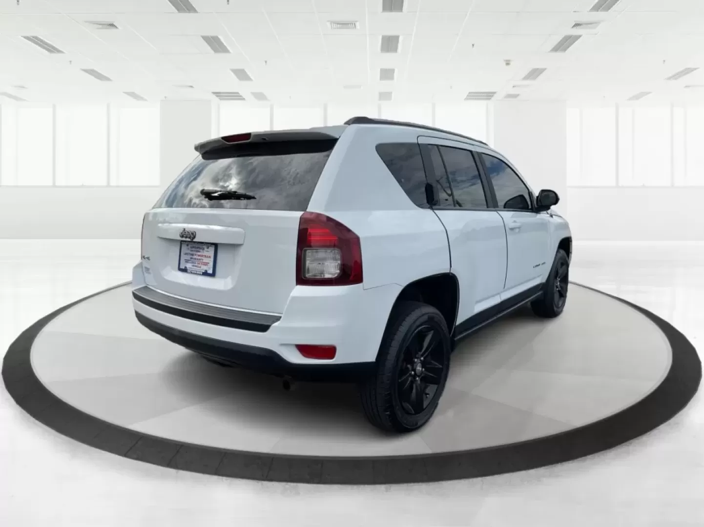 2015 Jeep Compass Sport (1C4NJDBB6FD) with an 2.4L I-4 DOHC engine, located at 880 E. National Road, Vandalia, OH, 45377, (937) 908-9800, 39.891918, -84.183594 - **Explore Adventure and Comfort with the 2015 Jeep Compass Sport at Advantage Car and Credit!**<br /> <br /> Whether you're navigating your daily commute or embarking on a weekend getaway, the 2015 Jeep Compass Sport is designed with versatility in mind. With a spacious interior and rugged capabilit - Photo#2