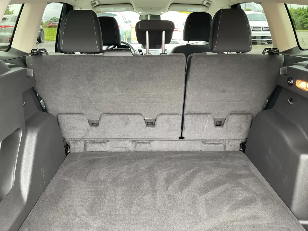 2017 Ford Escape SE (1FMCU9GD0HU) with an Other engine, located at 880 E. National Road, Vandalia, OH, 45377, (937) 908-9800, 39.891918, -84.183594 - **Explore New Adventures with the 2017 Ford Escape SE - Your Perfect Companion for Every Journey!**<br /> <br /> Imagine embarking on spontaneous weekend getaways or daily commutes with absolute confidence and comfort. The 2017 Ford Escape SE, now available at Advantage Car and Credit in Fairborn, O - Photo#12