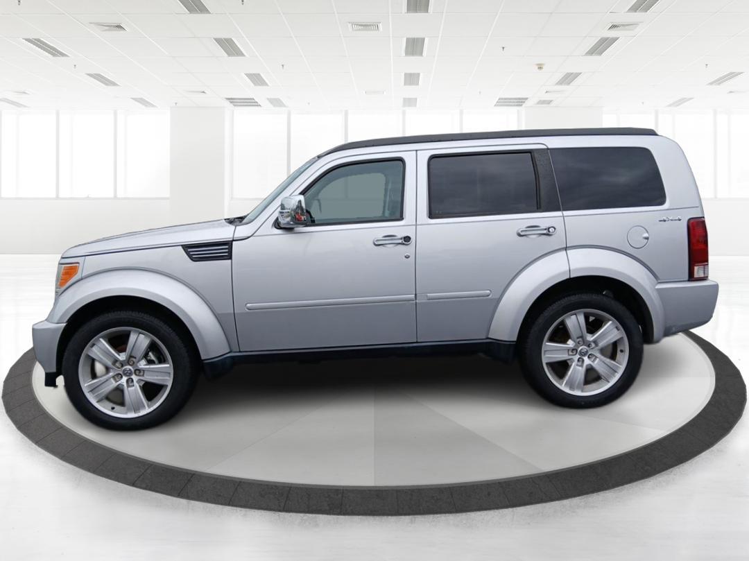 2011 Dodge Nitro Heat 4WD (1D4PU4GK9BW) with an 3.7L V6 SOHC 12V engine, 4-Speed Automatic transmission, located at 1230 East Main St, Xenia, OH, 45385, (937) 908-9800, 39.688026, -83.910172 - 2011 Dodge Nitro Heat 4WD - Photo#5