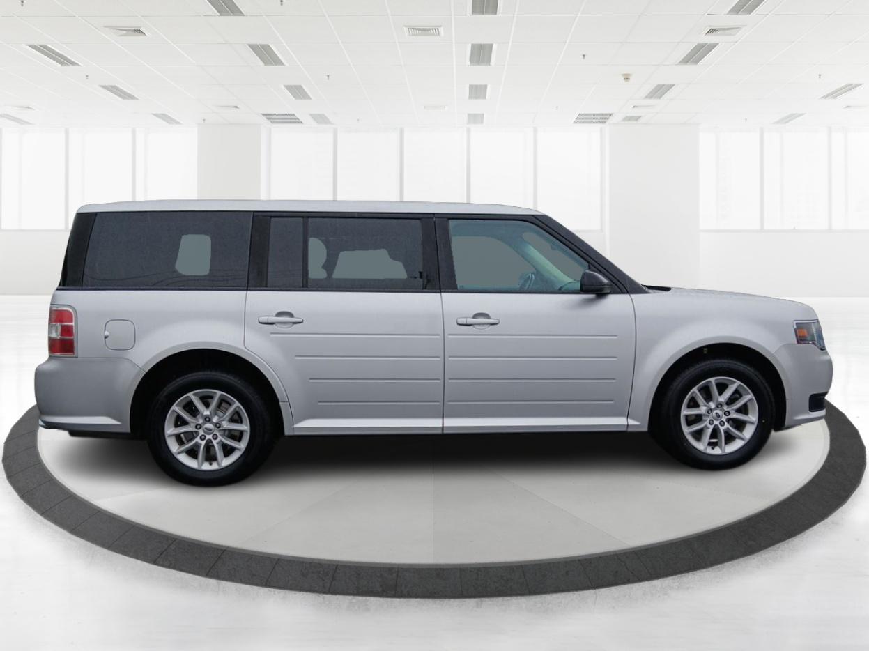 2014 Ford Flex SE FWD (2FMGK5B8XEB) with an 3.5L V6 DOHC 24V engine, 6-Speed Automatic Overdrive transmission, located at 4508 South Dixie Dr, Moraine, OH, 45439, (937) 908-9800, 39.689976, -84.218452 - Third Row - Photo#1