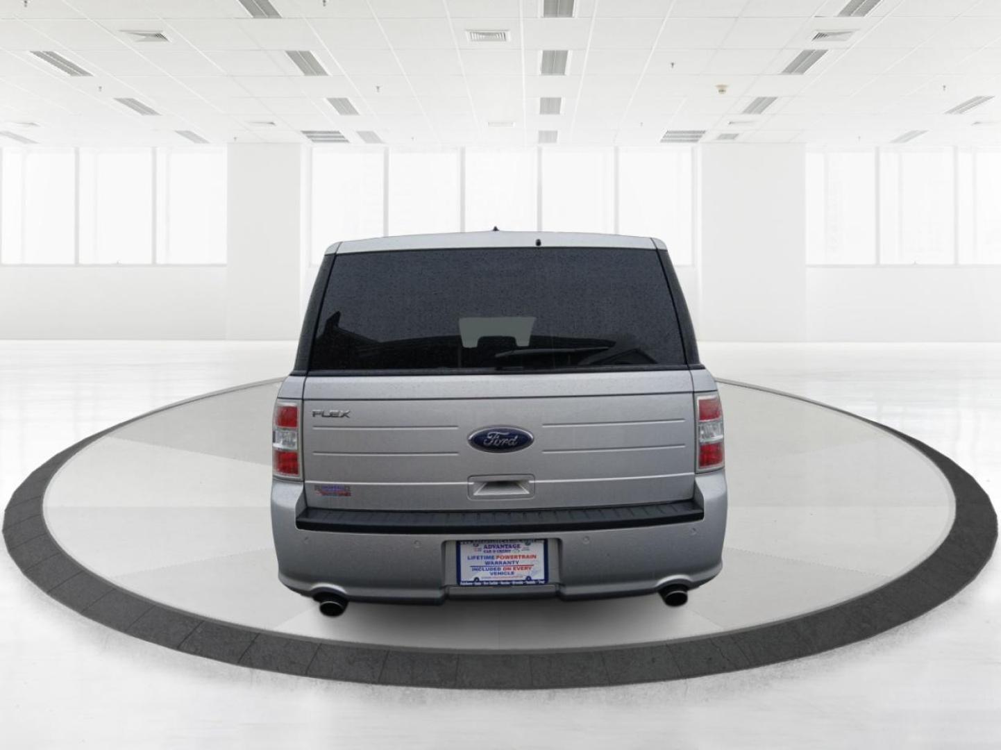 2014 Ford Flex SE FWD (2FMGK5B8XEB) with an 3.5L V6 DOHC 24V engine, 6-Speed Automatic Overdrive transmission, located at 4508 South Dixie Dr, Moraine, OH, 45439, (937) 908-9800, 39.689976, -84.218452 - Third Row - Photo#3