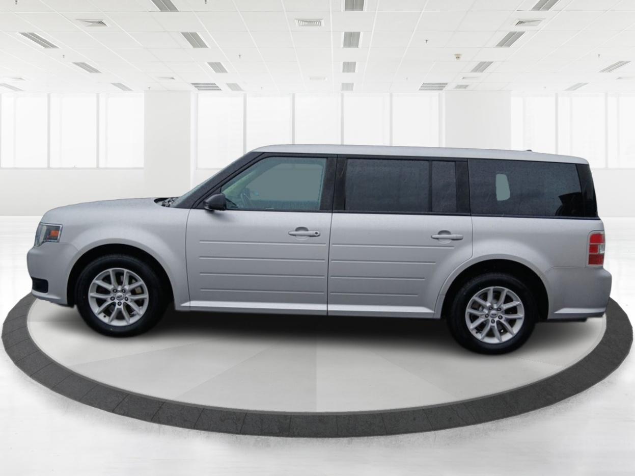 2014 Ford Flex SE FWD (2FMGK5B8XEB) with an 3.5L V6 DOHC 24V engine, 6-Speed Automatic Overdrive transmission, located at 4508 South Dixie Dr, Moraine, OH, 45439, (937) 908-9800, 39.689976, -84.218452 - Third Row - Photo#5