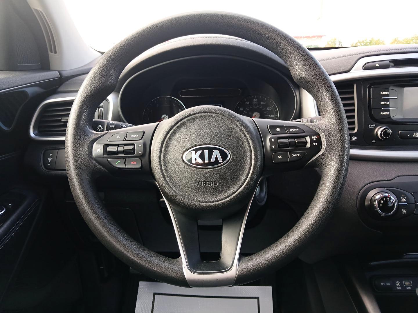 2017 Kia Sorento LX AWD (5XYPGDA39HG) with an 2.4L L4 DOHC 16V engine, 6-Speed Automatic transmission, located at 1230 East Main St, Xenia, OH, 45385, (937) 908-9800, 39.688026, -83.910172 - 2017 Kia Sorento LX AWD - Photo#15