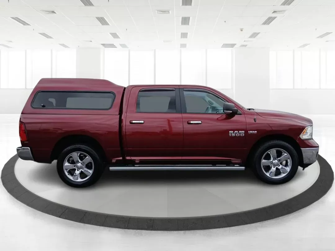 photo of 2017 RAM 1500 SLT Crew Cab SWB 4WD