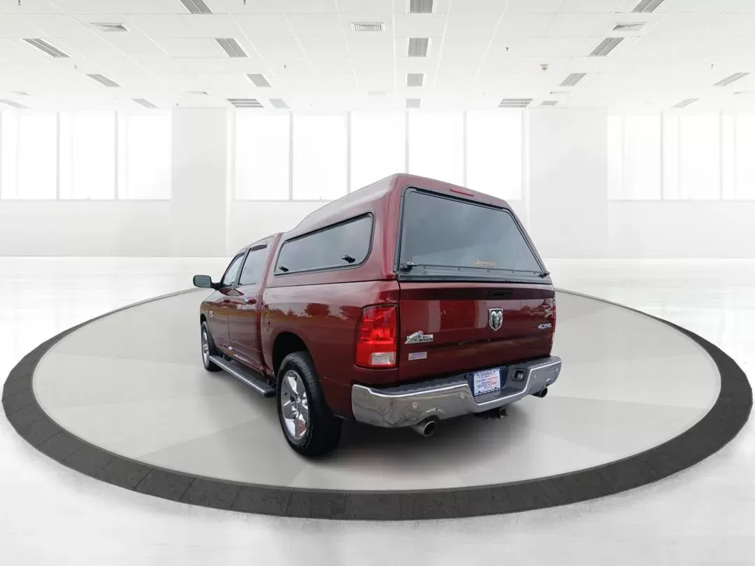 2017 Ram 1500 SLT Crew Cab SWB 4WD (3C6RR7LT1HG) with an 5.7L V8 OHV 16V engine, 8-Speed Automatic transmission, located at 1099 N County Rd 25A , Troy, OH, 45373, (937) 908-9800, 40.057079, -84.212883 - 2017 Ram 1500 SLT Crew Cab SWB 4WD - Photo#5