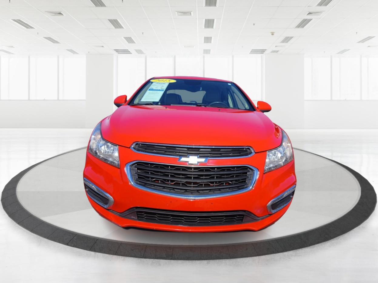 2015 Chevrolet Cruze 2LT Auto (1G1PE5SB6F7) with an 1.4L L4 DOHC 16V TURBO engine, 6-Speed Automatic transmission, located at 1230 East Main St, Xenia, OH, 45385, (937) 908-9800, 39.688026, -83.910172 - 2015 Chevrolet Cruze 2LT Auto - Photo#6