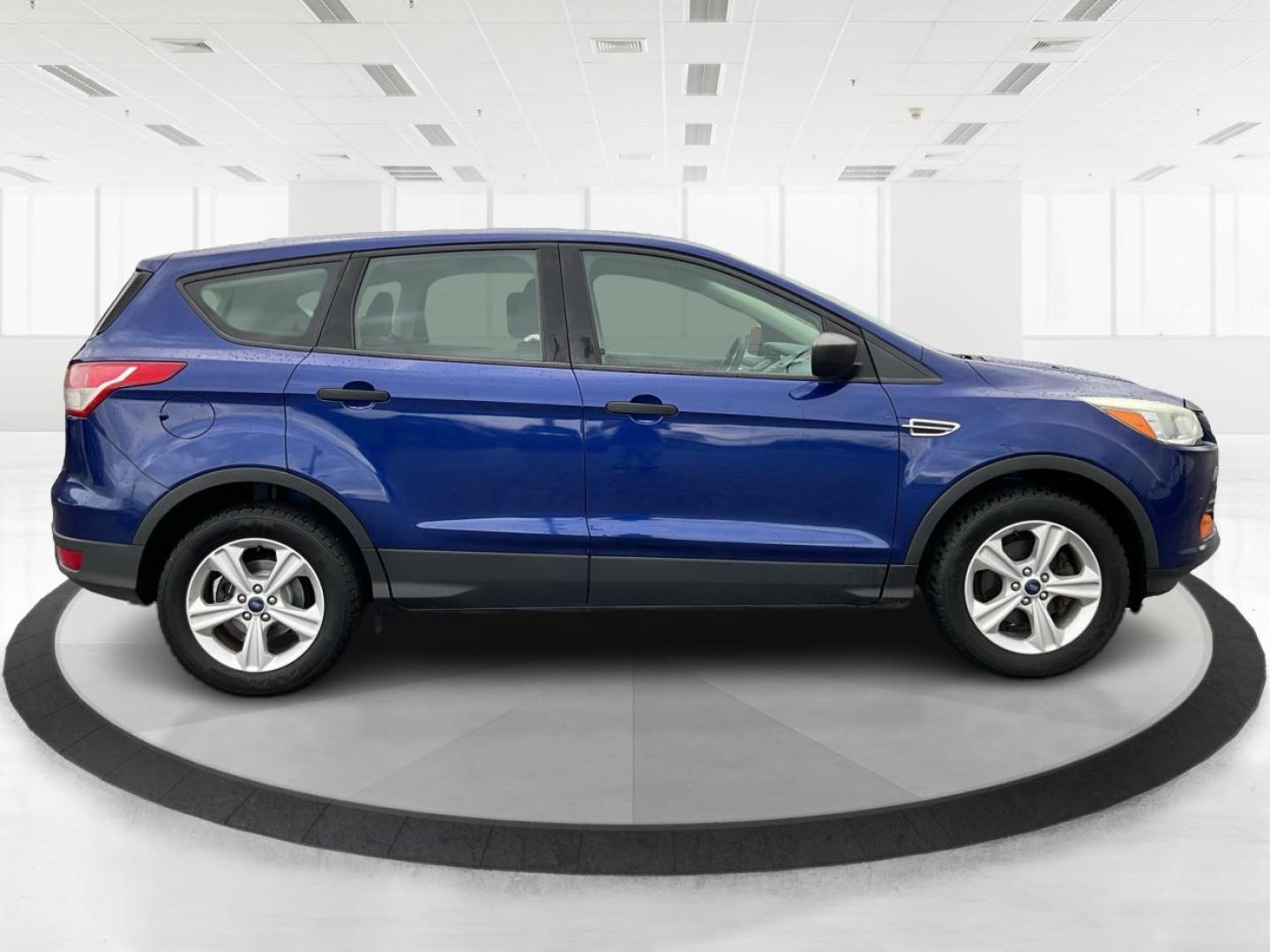2014 Ford Escape S FWD (1FMCU0F71EU) with an 2.5L L4 DOHC 16V engine, 6-Speed Automatic transmission, located at 1099 N County Rd 25A, Troy, OH, 45373, (937) 908-9800, 40.057079, -84.212883 - Photo#1