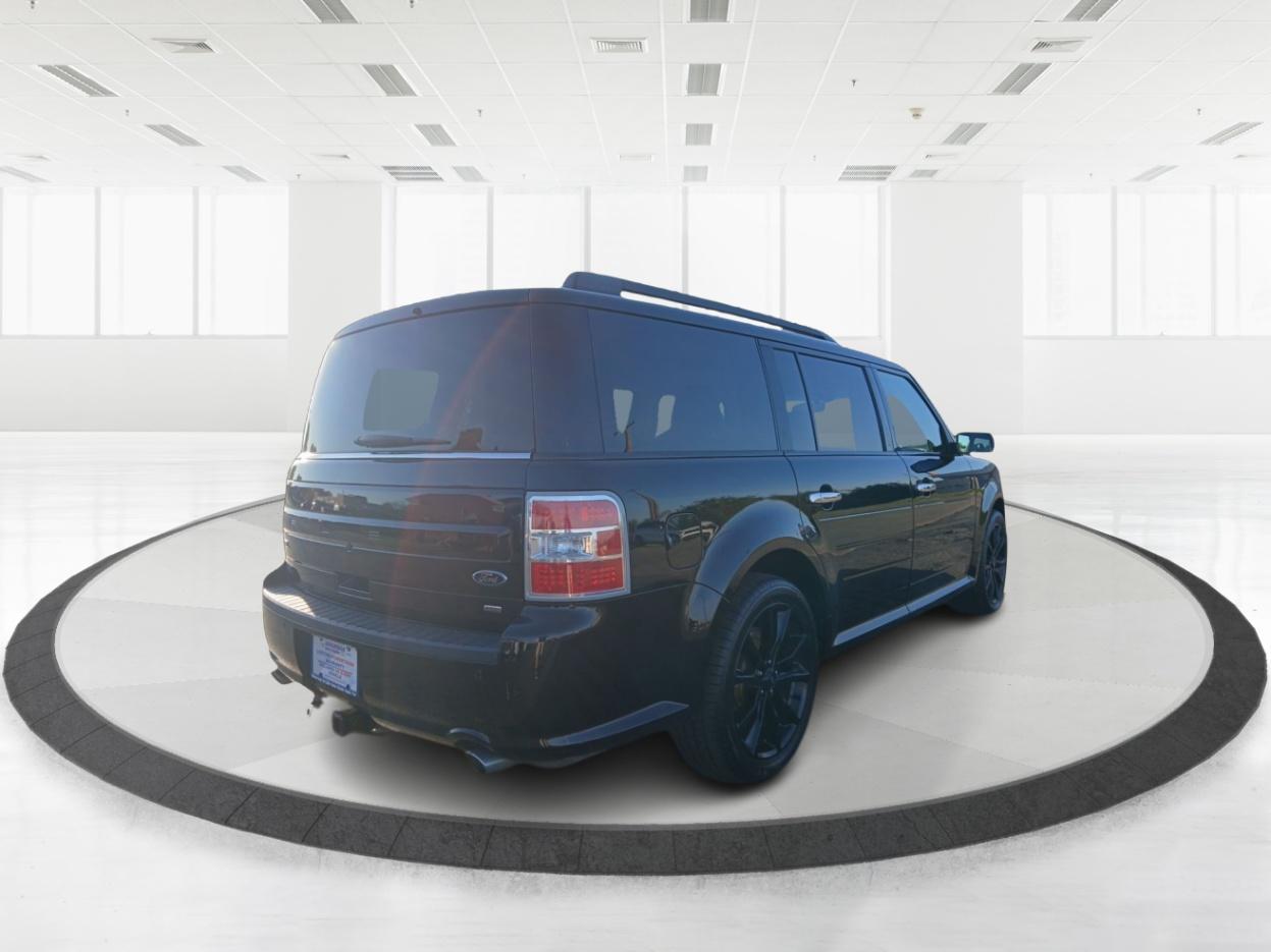 2018 Ford Flex Limited AWD (2FMHK6D8XJB) with an 3.5L V6 DOHC 24V engine, 6-Speed Automatic Overdrive transmission, located at 1184 Kauffman Ave, Fairborn, OH, 45324, (937) 908-9800, 39.807072, -84.030914 - Photo#2