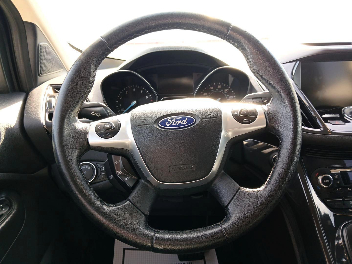 2015 Ford Escape Titanium 4WD (1FMCU9J93FU) with an 2.0L L4 DOHC 16V engine, 6-Speed Automatic transmission, located at 1184 Kauffman Ave, Fairborn, OH, 45324, (937) 908-9800, 39.807072, -84.030914 - 2015 Ford Escape Titanium 4WD - Photo#15