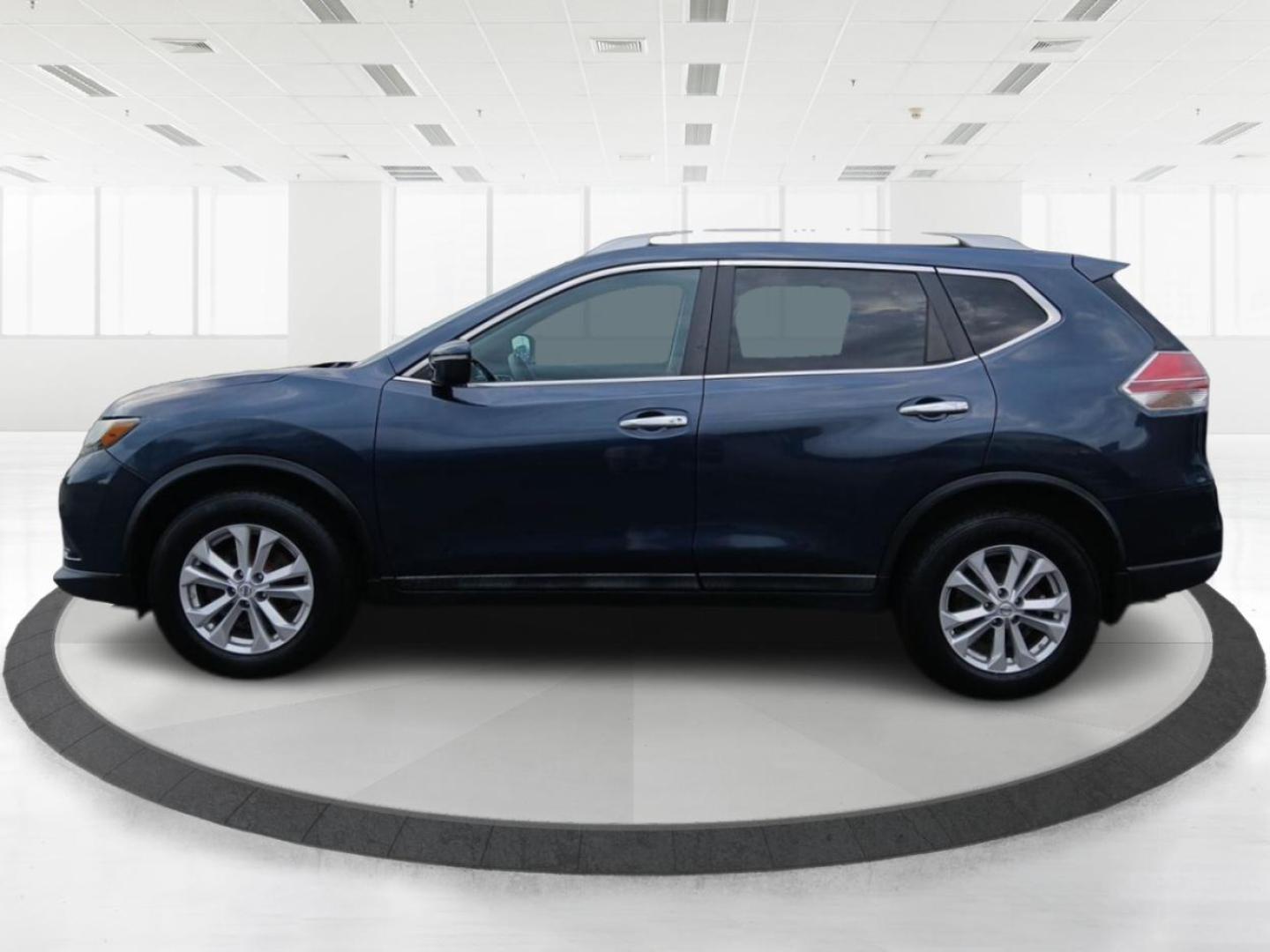 2015 Nissan Rogue SV AWD (5N1AT2MV6FC) with an 2.5L L4 DOHC 16V engine, Continuously Variable Transmission transmission, located at 4508 South Dixie Dr, Moraine, OH, 45439, (937) 908-9800, 39.689976, -84.218452 - 2015 Nissan Rogue SV AWD - Photo#5