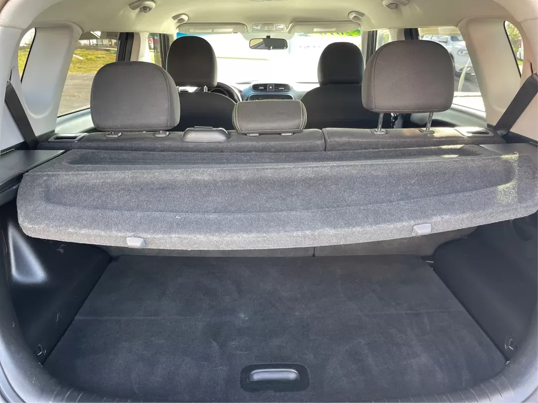 2016 Kia Soul + (KNDJP3A58G7) with an 2.0L L4 DOHC 16V engine, 6-Speed Automatic transmission, located at 880 E. National Road, Vandalia, OH, 45377, (937) 908-9800, 39.891918, -84.183594 - 2016 Kia Soul + - Photo#12
