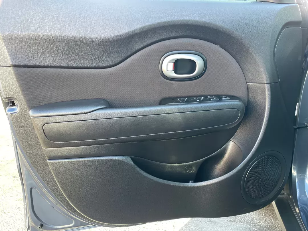 2016 Kia Soul + (KNDJP3A58G7) with an 2.0L L4 DOHC 16V engine, 6-Speed Automatic transmission, located at 880 E. National Road, Vandalia, OH, 45377, (937) 908-9800, 39.891918, -84.183594 - 2016 Kia Soul + - Photo#19