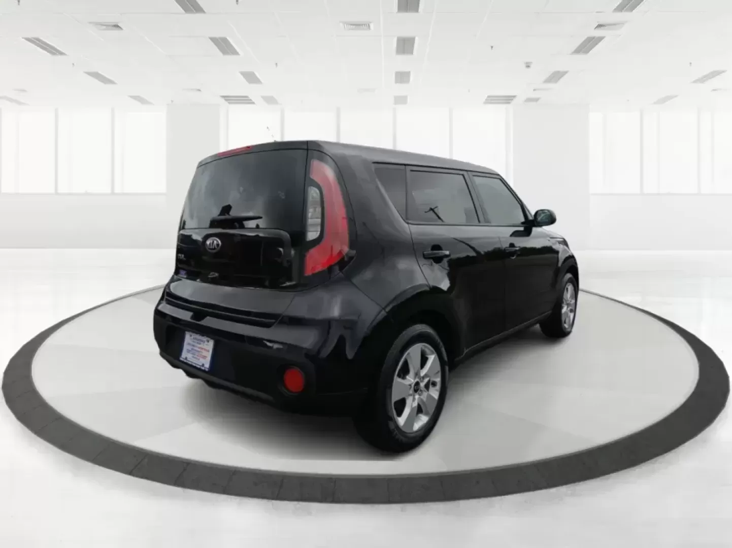 2019 Kia Soul Base 6A (KNDJN2A26K7) with an 1.6L L4 DOHC 16V engine, 6-Speed Automatic transmission, located at 4508 South Dixie Dr, Moraine, OH, 45439, (937) 908-9800, 39.689976, -84.218452 - Photo#2