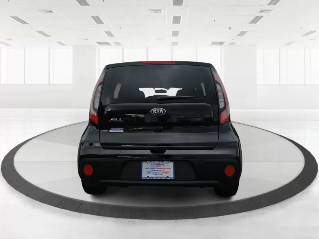 2019 Kia Soul Base 6A (KNDJN2A26K7) with an 1.6L L4 DOHC 16V engine, 6-Speed Automatic transmission, located at 4508 South Dixie Dr, Moraine, OH, 45439, (937) 908-9800, 39.689976, -84.218452 - One Owner - Photo#4