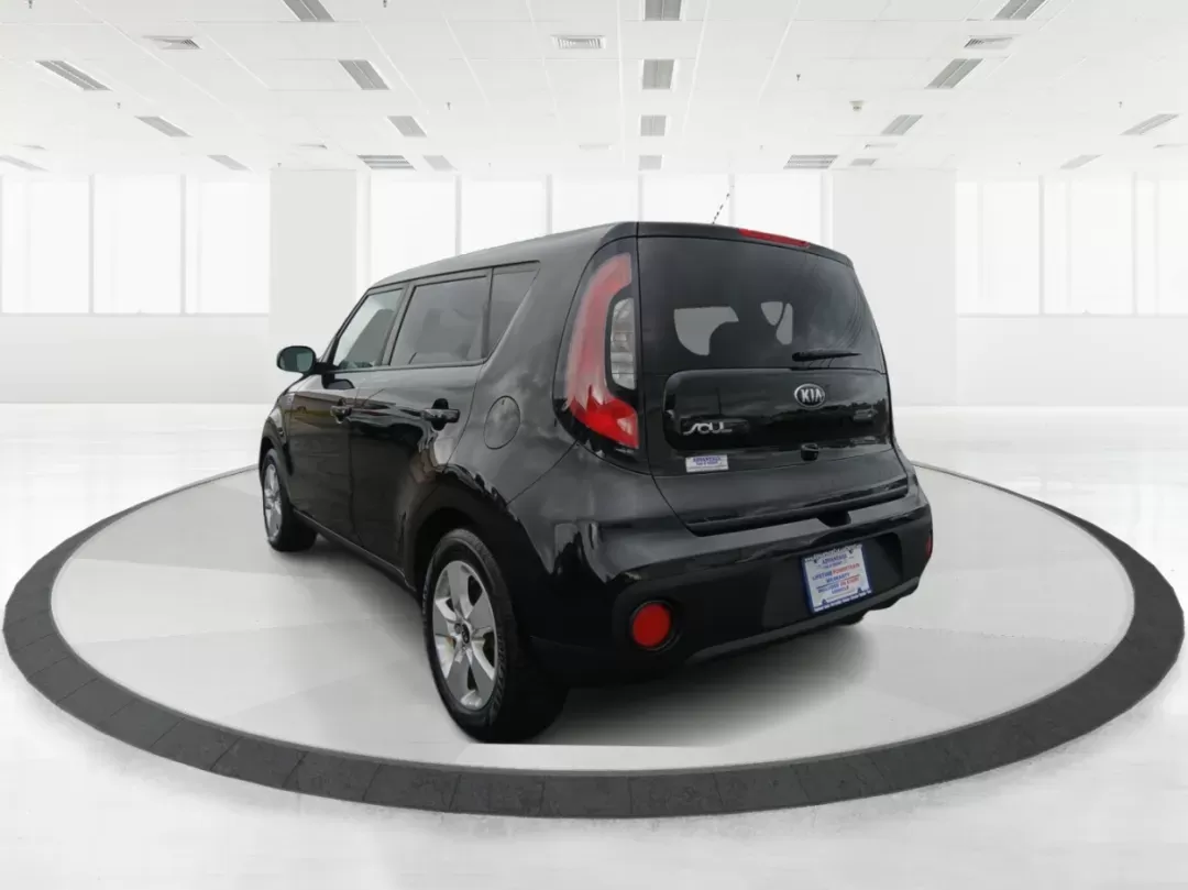 2019 Kia Soul Base 6A (KNDJN2A26K7) with an 1.6L L4 DOHC 16V engine, 6-Speed Automatic transmission, located at 4508 South Dixie Dr, Moraine, OH, 45439, (937) 908-9800, 39.689976, -84.218452 - One Owner - Photo#5