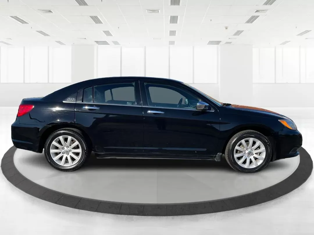 photo of 2014 Chrysler 200 Limited