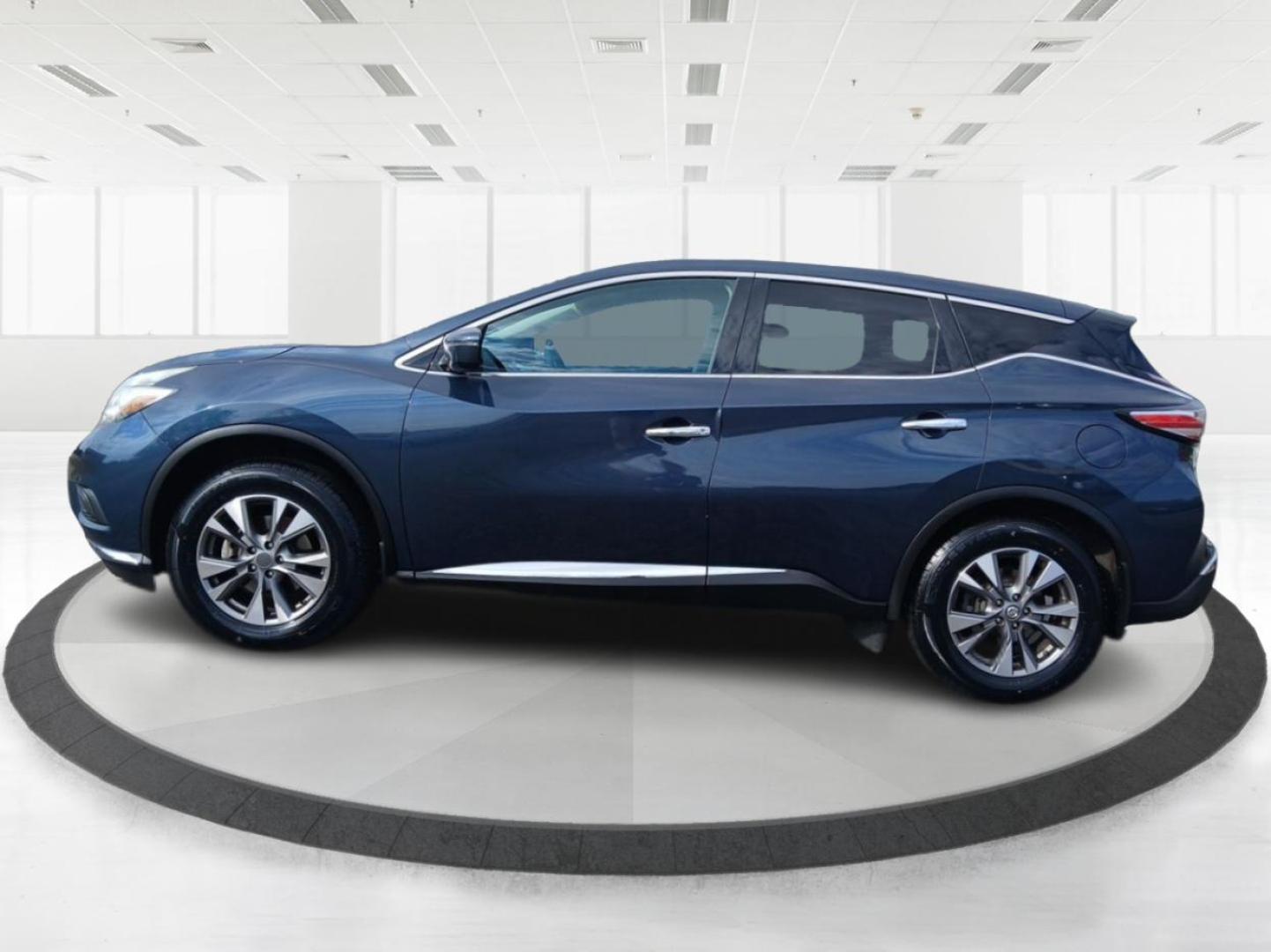 2015 Nissan Murano S AWD (5N1AZ2MH4FN) with an 3.5L V6 DOHC 24V engine, Continuously Variable Transmission transmission, located at 1230 East Main St, Xenia, OH, 45385, (937) 908-9800, 39.688026, -83.910172 - Photo#5