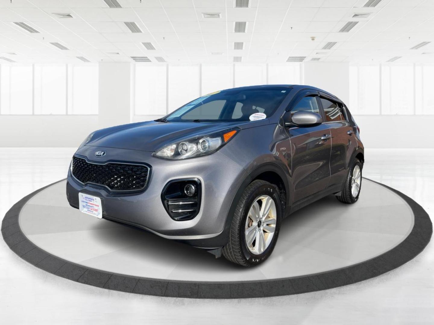 2017 Kia Sportage LX AWD (KNDPMCAC1H7) with an 2.4L V6 DOHC 24V engine, 6-Speed Automatic transmission, located at 8750 N County Rd 25A, Piqua, OH, 45356, (937) 908-9800, 40.164391, -84.232513 - Photo#7