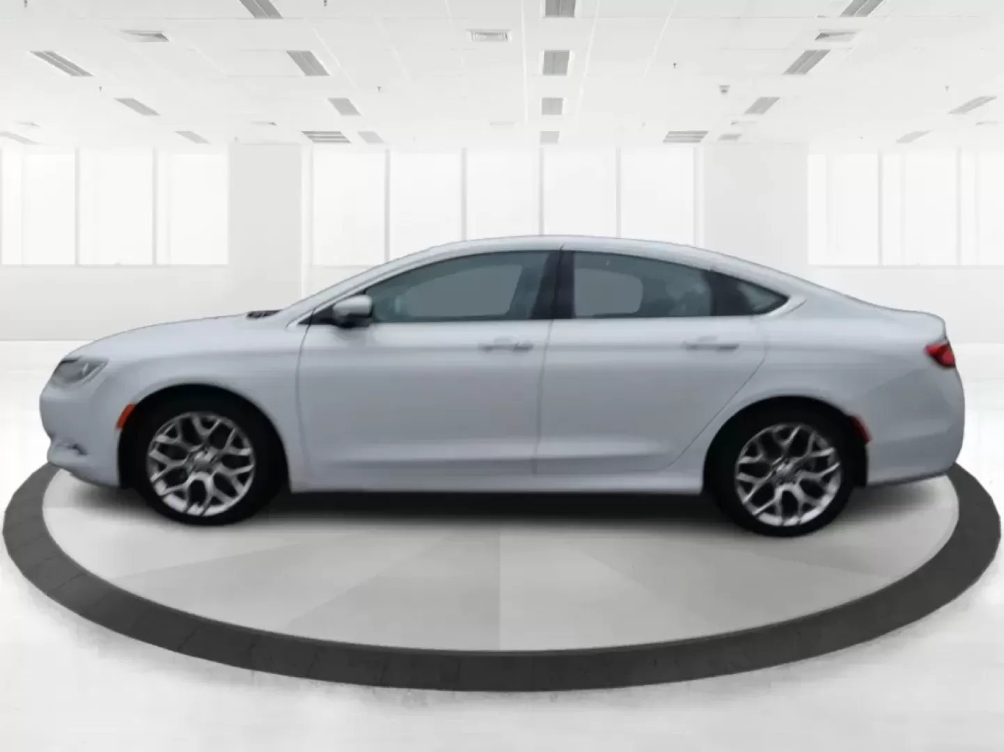 2015 Chrysler 200 C AWD (1C3CCCEG3FN) with an 3.6L V6 DOHC 24V FFV engine, 9-Speed Automatic transmission, located at 4508 South Dixie Dr, Moraine, OH, 45439, (937) 908-9800, 39.689976, -84.218452 - 2015 Chrysler 200 C AWD - Photo#5