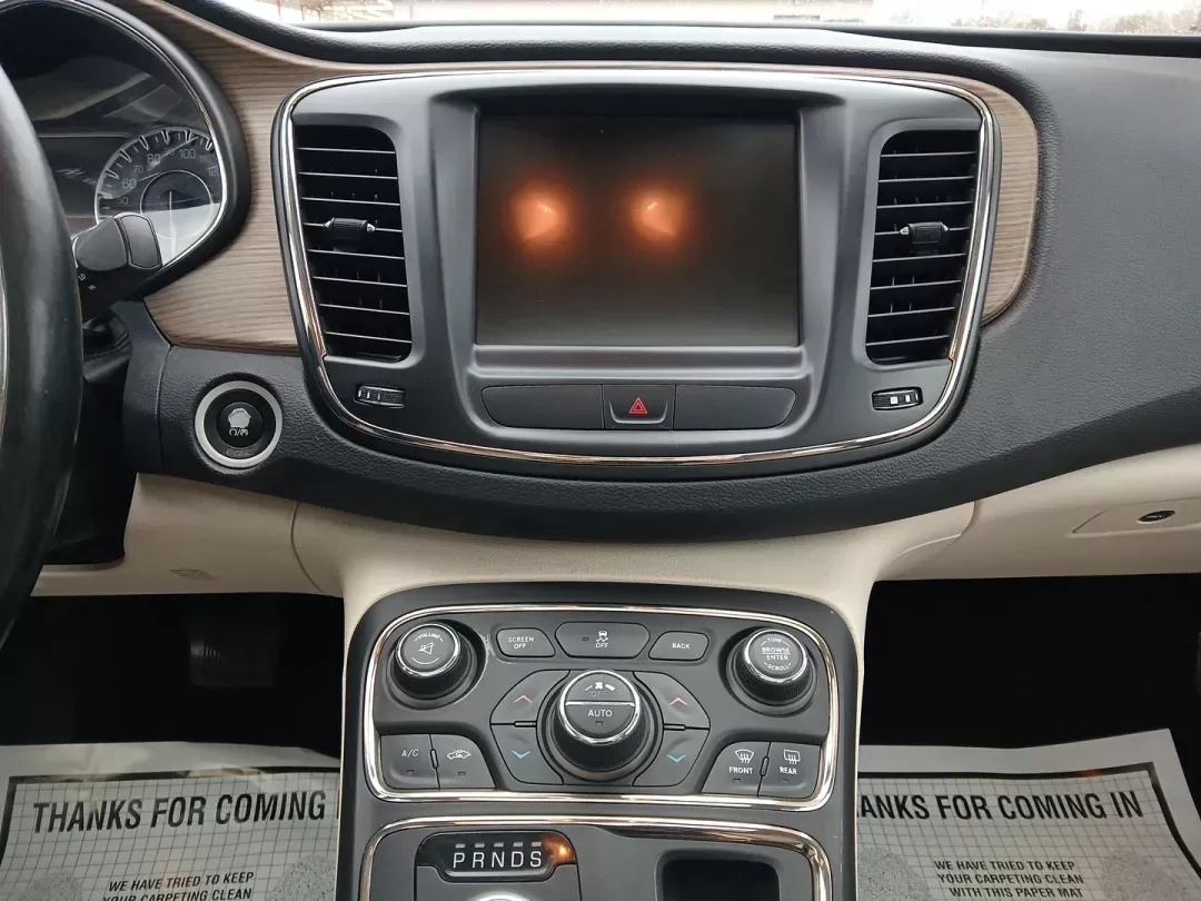 2015 Chrysler 200 C AWD (1C3CCCEG3FN) with an 3.6L V6 DOHC 24V FFV engine, 9-Speed Automatic transmission, located at 4508 South Dixie Dr, Moraine, OH, 45439, (937) 908-9800, 39.689976, -84.218452 - 2015 Chrysler 200 C AWD - Photo#12