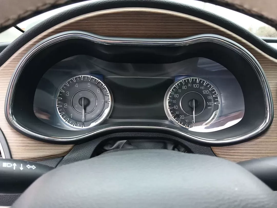 2015 Chrysler 200 C AWD (1C3CCCEG3FN) with an 3.6L V6 DOHC 24V FFV engine, 9-Speed Automatic transmission, located at 4508 South Dixie Dr, Moraine, OH, 45439, (937) 908-9800, 39.689976, -84.218452 - 2015 Chrysler 200 C AWD - Photo#14