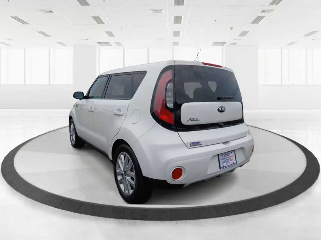 2019 Kia Soul + (KNDJP3A59K7) with an 2.0L L4 DOHC 16V engine, 6-Speed Automatic transmission, located at 401 Woodman Dr, Riverside, OH, 45431, (937) 908-9800, 39.760899, -84.123421 - 2019 Kia Soul + - Photo#4