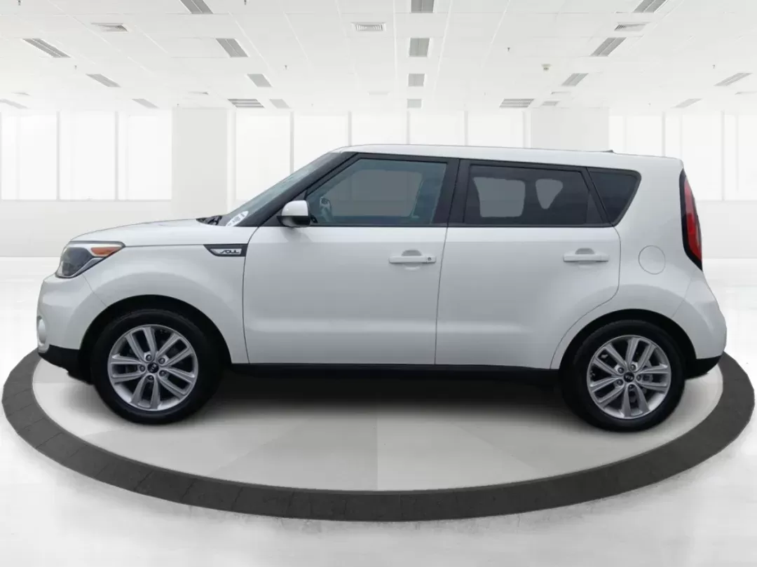 2019 Kia Soul + (KNDJP3A59K7) with an 2.0L L4 DOHC 16V engine, 6-Speed Automatic transmission, located at 401 Woodman Dr, Riverside, OH, 45431, (937) 908-9800, 39.760899, -84.123421 - 2019 Kia Soul + - Photo#5