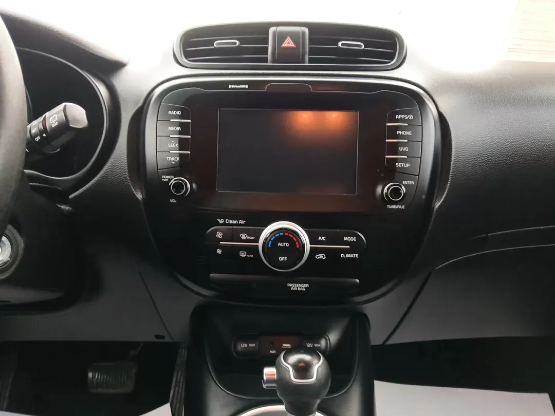 2019 Kia Soul + (KNDJP3A59K7) with an 2.0L L4 DOHC 16V engine, 6-Speed Automatic transmission, located at 401 Woodman Dr, Riverside, OH, 45431, (937) 908-9800, 39.760899, -84.123421 - 2019 Kia Soul + - Photo#12