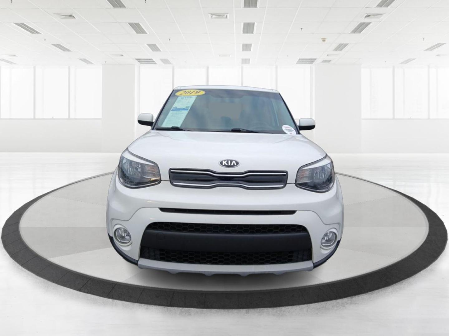 2019 Kia Soul + (KNDJP3A59K7) with an 2.0L L4 DOHC 16V engine, 6-Speed Automatic transmission, located at 880 E. National Road, Vandalia, OH, 45377, (937) 908-9800, 39.891918, -84.183594 - 2019 Kia Soul + - Photo#5