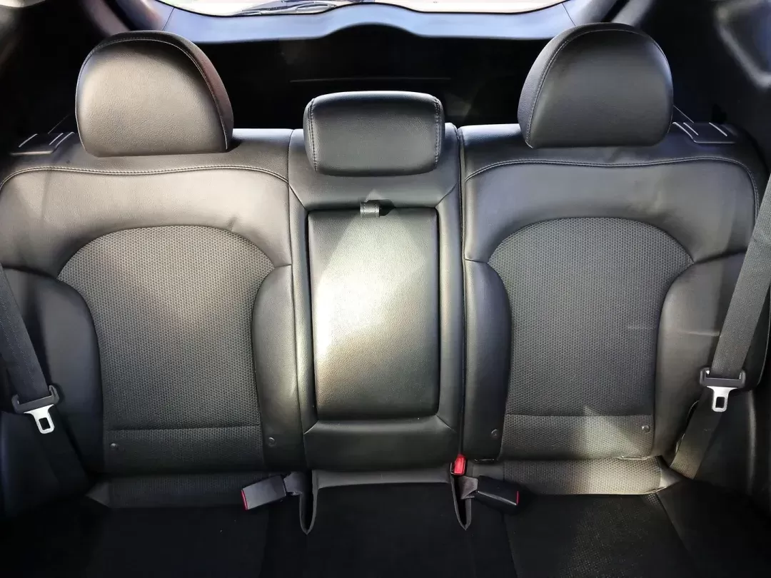 2014 Hyundai Tucson GLS AWD (KM8JUCAG3EU) with an 2.4L L4 DOHC 16V engine, 6-Speed Automatic transmission, located at 1951 S Dayton Lakeview Rd., New Carlisle, OH, 45344, (937) 908-9800, 39.890999, -84.050255 - 2014 Hyundai Tucson GLS AWD - Photo#13