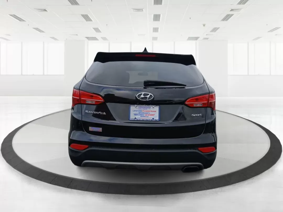 2016 Hyundai Santa Fe Sport 2.4 FWD (5XYZU3LB8GG) with an 2.4L L4 DOHC 16V engine, 6-Speed Automatic transmission, located at 1230 East Main St, Xenia, OH, 45385, (937) 908-9800, 39.688026, -83.910172 - 2016 Hyundai Santa Fe Sport 2.4 FWD - Photo#3