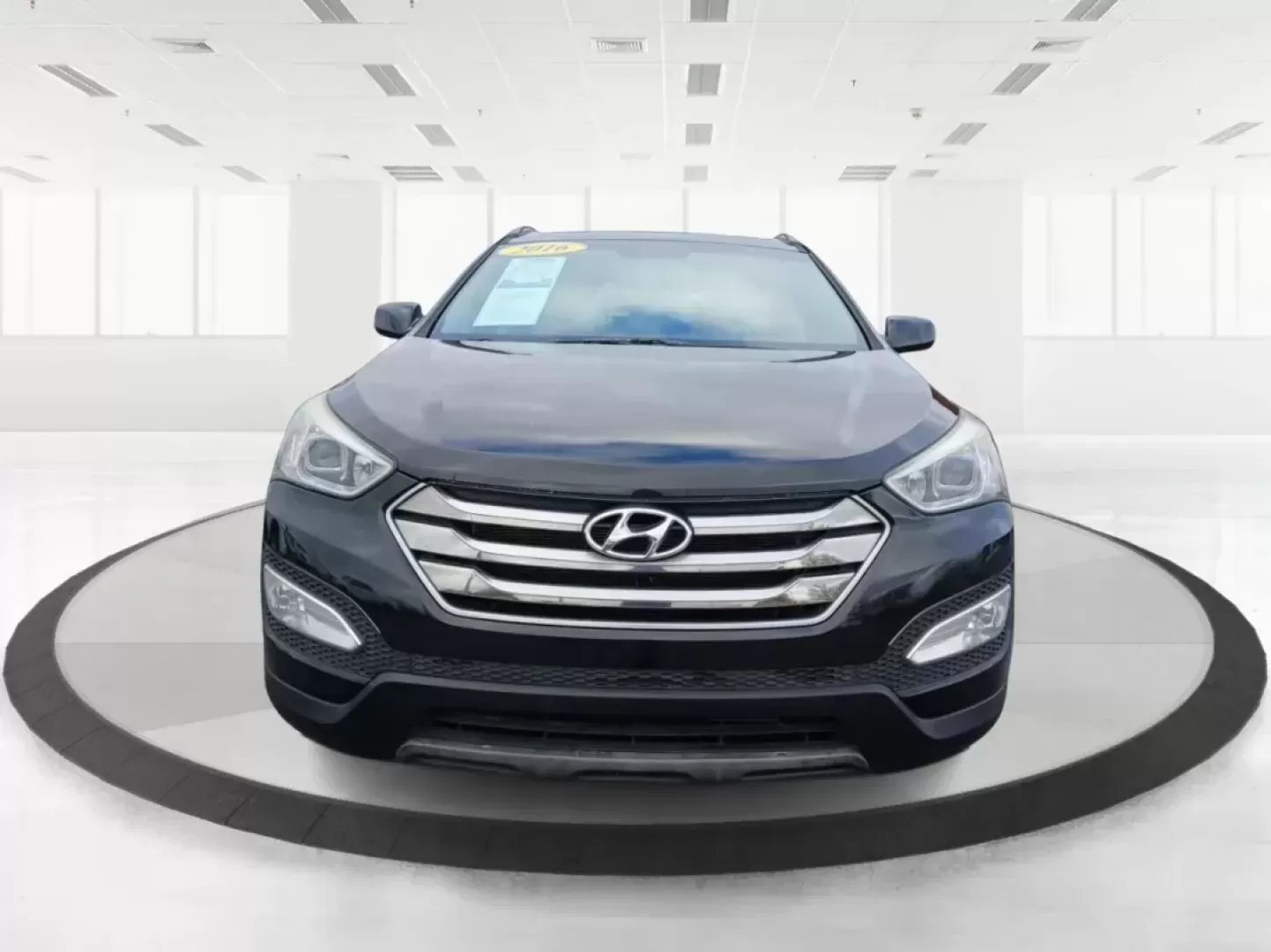 2016 Hyundai Santa Fe Sport 2.4 FWD (5XYZU3LB8GG) with an 2.4L L4 DOHC 16V engine, 6-Speed Automatic transmission, located at 1230 East Main St, Xenia, OH, 45385, (937) 908-9800, 39.688026, -83.910172 - 2016 Hyundai Santa Fe Sport 2.4 FWD - Photo#6
