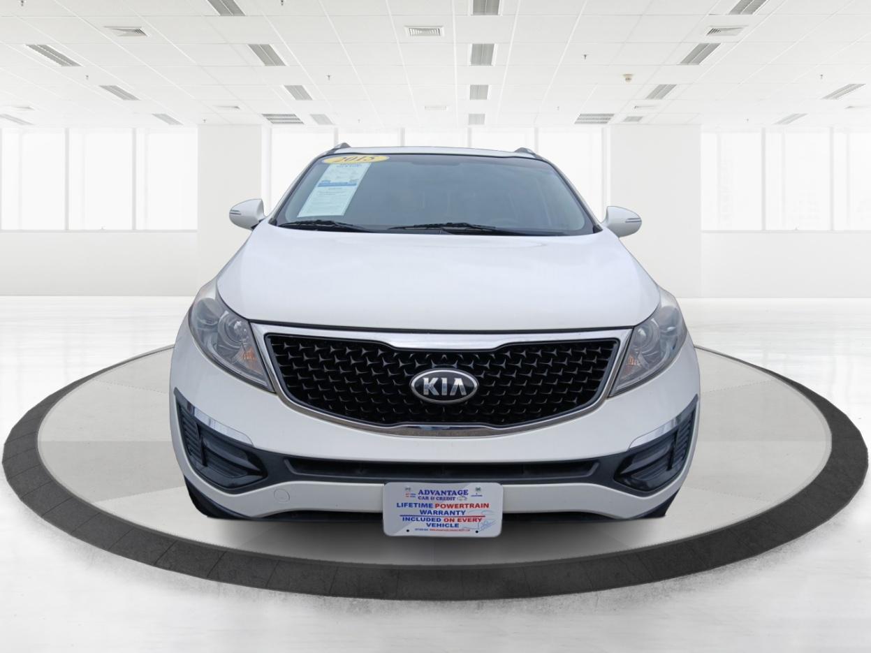 2015 Kia Sportage LX FWD (KNDPB3AC9F7) with an 2.4L V6 DOHC 24V engine, 6-Speed Automatic transmission, located at 880 E. National Road, Vandalia, OH, 45377, (937) 908-9800, 39.891918, -84.183594 - Photo#5