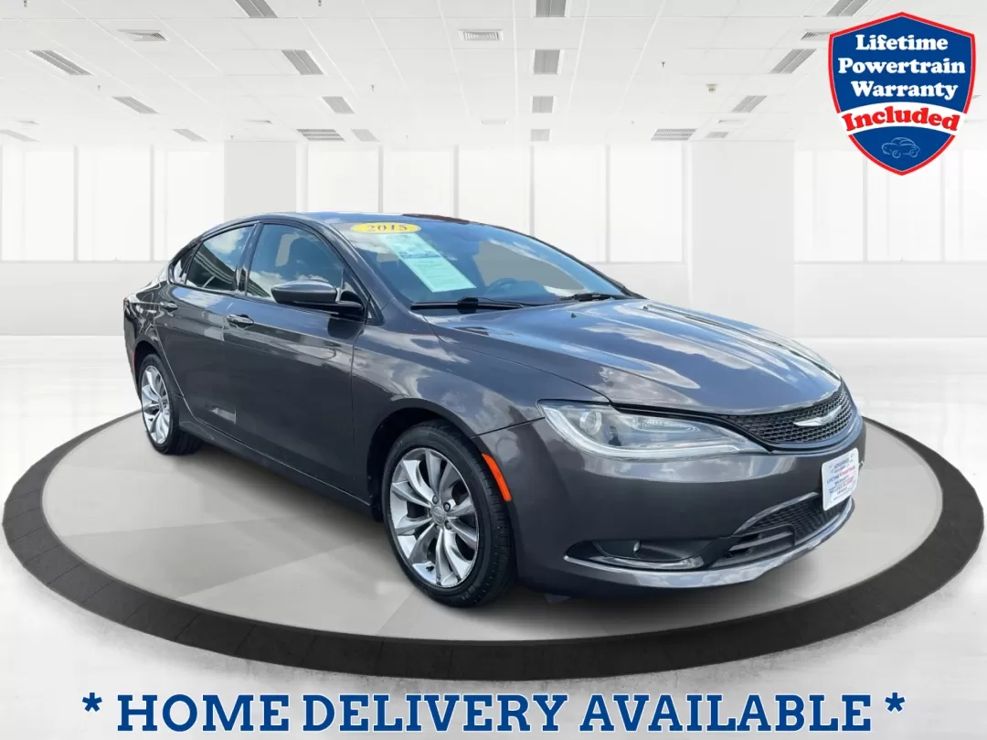 photo of 2015 Chrysler 200 S