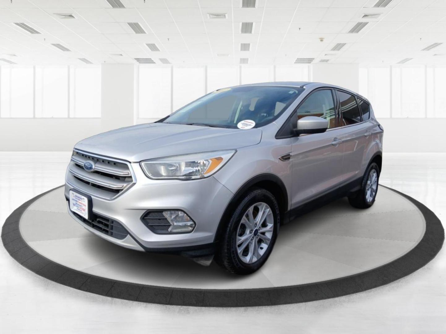 2017 Ford Escape SE 4WD (1FMCU9GD6HU) with an 1.5L L4 DOHC 16V engine, 6-Speed Automatic transmission, located at 8750 N County Rd 25A, Piqua, OH, 45356, (937) 908-9800, 40.164391, -84.232513 - 2017 Ford Escape SE 4WD - Photo#7